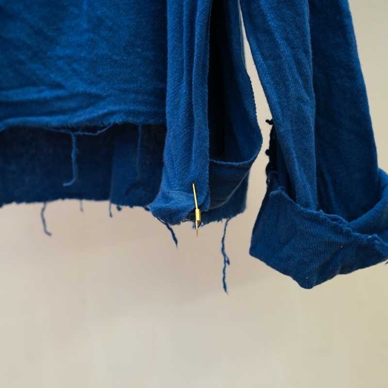 SUNSEA(サンシー) 31th Collectionの新作、Shrinkage V-Neckのご紹介