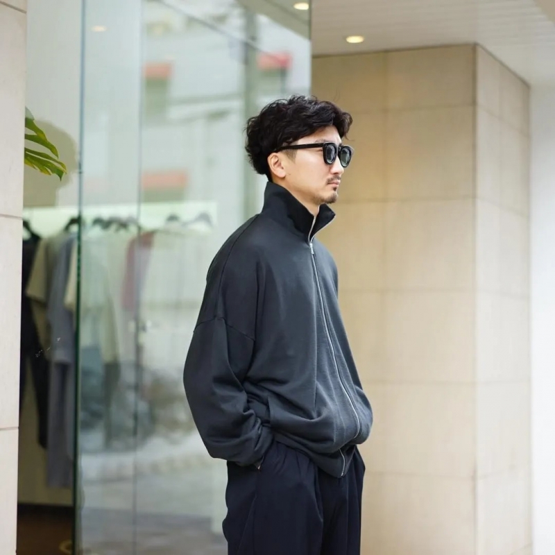 AURALEE (オーラリー)の新作、Super High Gauge Sweat Zip Blouson 