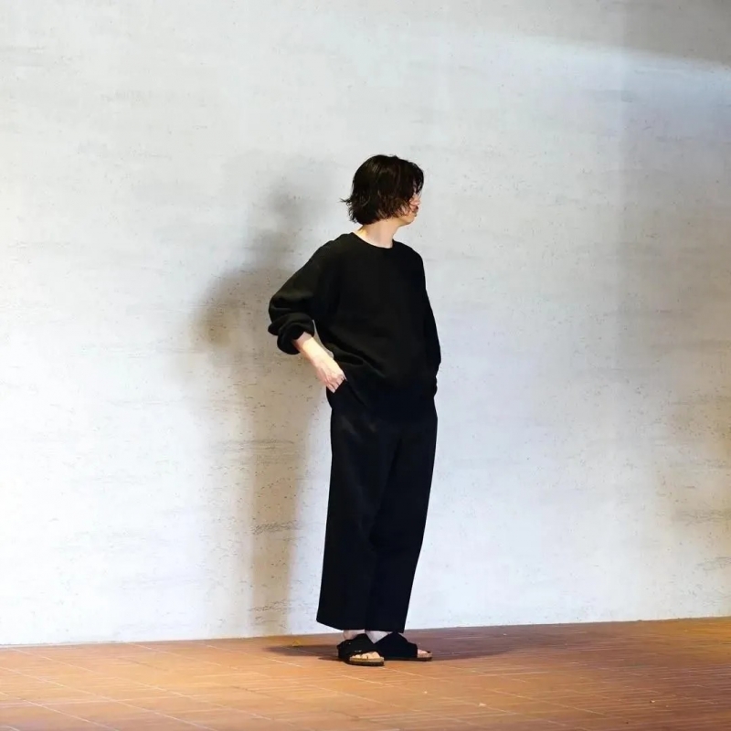 Graphpaper (グラフペーパー) の新作、Scale Off Wool Wide Tapered