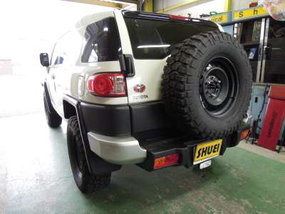 FJクルーザーのUSリアバンパー取り付けです。 | 4WD・四駆カスタム