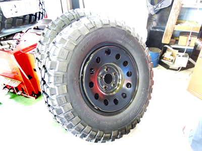 Moparブラックスチールホイール＆BFG | 4WD・四駆カスタム シューエイ