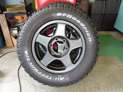 200系ハイエースにBF Goodrich All-Terrain T/A koの取付 200系ハイエースにBF Goodrich All-Terrain T/A koの取付