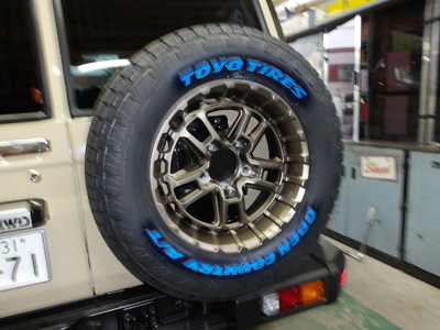 新車時外し】再々販ランクル70 GDJ76W 純正スペアタイヤ