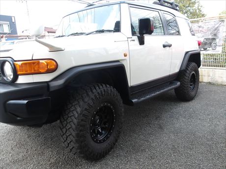 FJクルーザーのタイヤ履き替え | 4WD・四駆カスタム シューエイの毎日