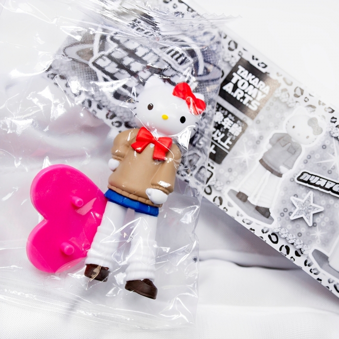 キティちゃん レトロ　フィギュア　連結できます 平成レトロなガルのキティちゃん！タカラトミーアーツのスタイルアップ