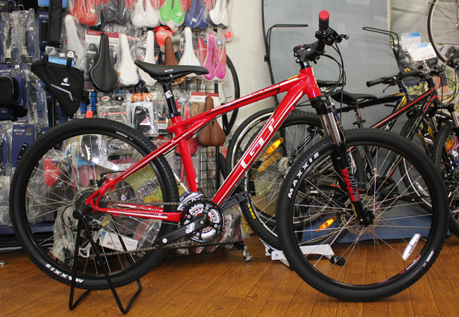最大12%OFFクーポン GT AVALANCHE マウンテンバイクSサイズ（GT 3.0 自転車本体
