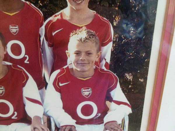 kids_wilshere.jpg