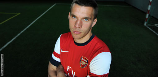 gun__1337010456_podolski_shirt2.jpg