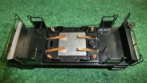 HO（16番）】KATOのヨ8000（1-805）に自作室内灯の組込み | 鉄道模型を