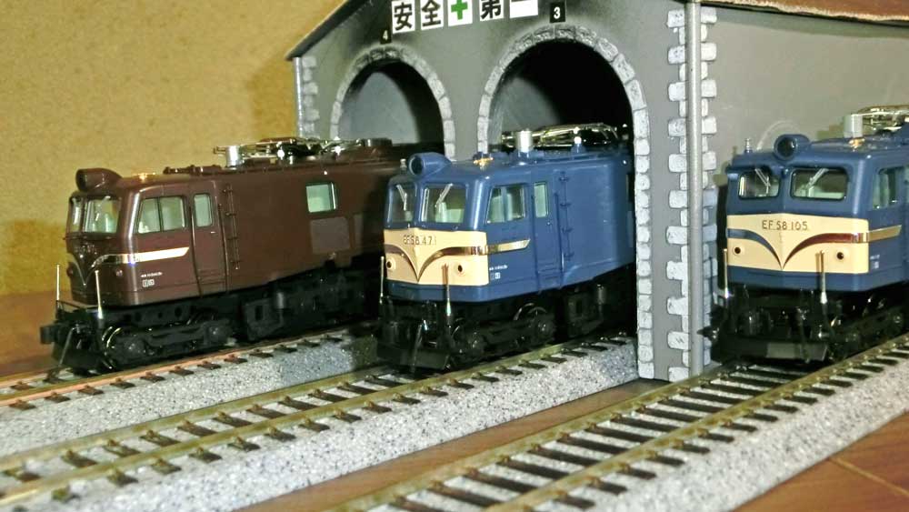 HO（16番）】KATO EF58（ツララ切り付・ブルー）(1-324）を購入
