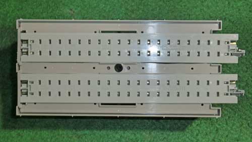 Nゲージ】TOMIX 4212 複線機関庫をKATOユニトラック対応に改造 | 鉄道