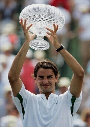 MIAMI - APRIL 02: Roger Federer of Switzerland holds up his trophy after winning the men's final by defeating Ivan Ljubicic of Croatia during the Nasdaq-100 Open