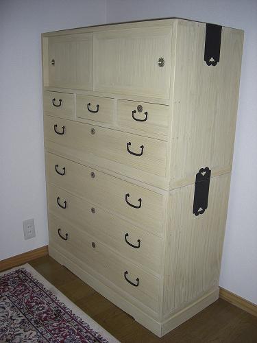 大正時代か昭和初期の桐箪笥 大正時代か昭和初期の桐箪笥