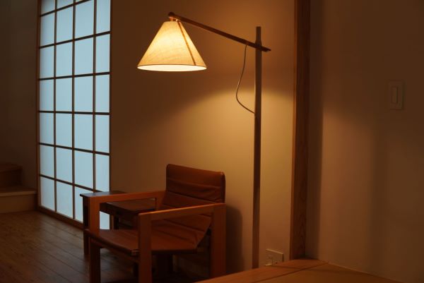 お礼や感謝伝えるプチギフト 枝付きフロアスタンド | 丸徳家具店スタッフブログ フロアスタンド