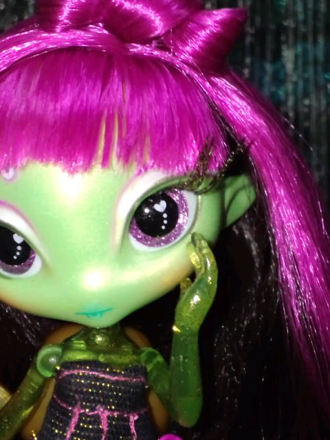 We are NOVI☆stars!!。Alie Lectric | kit☆man's dolls