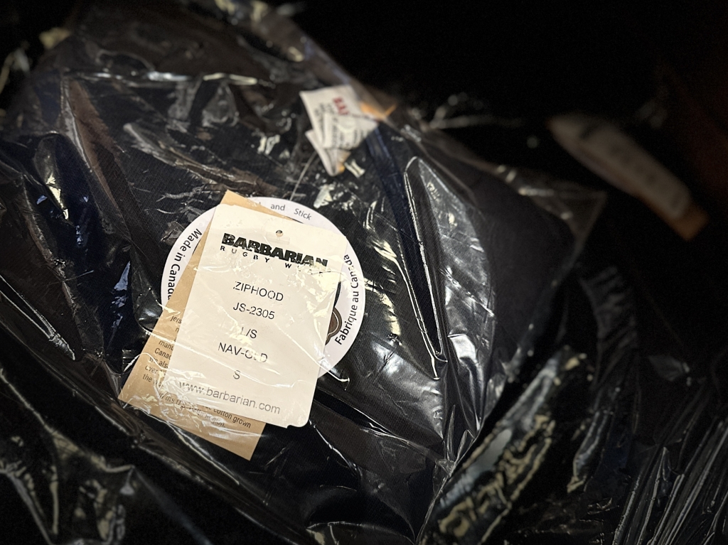 今週末も別注アイテム！！【JUNKYSTYLE×BARBARIAN 12oz ZIP HOODIE