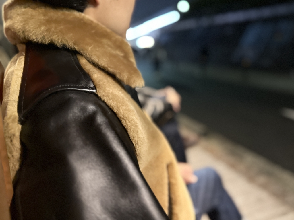 毛皮の宝石」ミンクの輝きが美しいV字デザインコート 毛皮 リアル