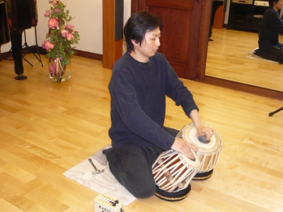 インドの打楽器タブラは凄い！ | 理事長「きのさん」・・・木下