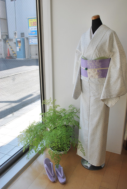 洗練された、とても綺麗なお着物です。 かっこいい