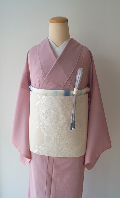 予告】2024年7月27日土曜日① 紅梅色絽色無地一つ紋 と 生成り地蜀江文  