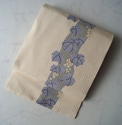 VS-23 名古屋帯紬生成色葡萄唐草金彩美品