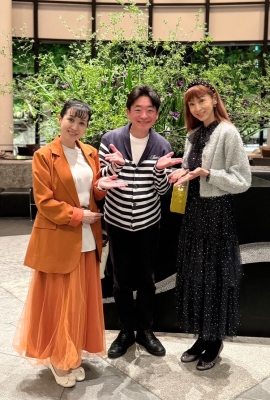 SHOWROOM(ショールーム) | ライブ配信サービス 鈴木佳世さんの人形型