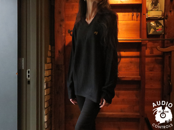 BASIC V NECK KNIT | AUDIO BLOG