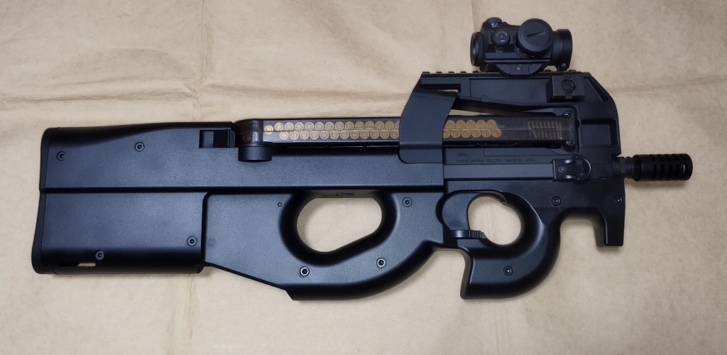 東京マルイ P90 プラス その1 | 土建屋探偵シリーズ17 建設小町純子の