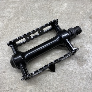 MKS * MASH stream wide pedal * all black入荷してます！ | シオカゼ