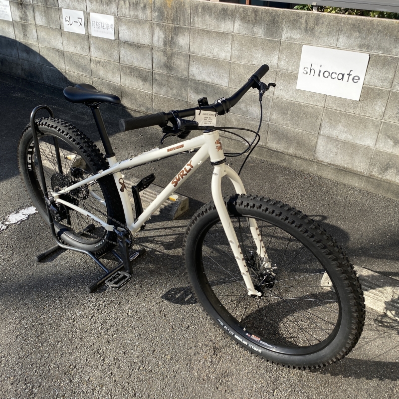 SURLY KARATE MONKEY 27.5+（廃盤モデル在庫限り） | シオカゼストアブログ