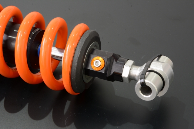 Y's gear［KYB スペシャルサスペンション］Technixでフルメンテナンス