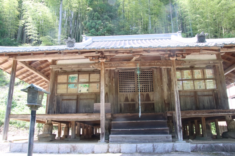 山中に潜む仏の群れ 山添村薬音寺 | オオヌマズの玉手箱