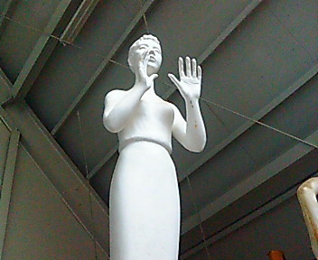 彫刻家　三谷慎のレリーフ　壁掛け 三谷慎 | 小川商事株式会社 - 古都・金沢で唯一の美しさをつくる