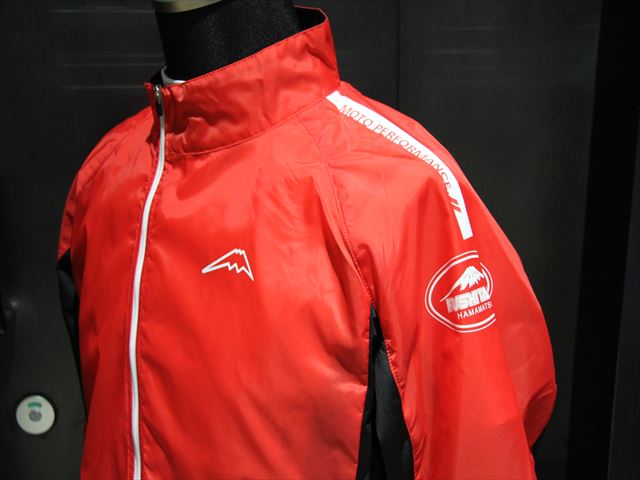 ウィンドブロックジャケット ブラック・レッド入荷：KUSHITANI清水店