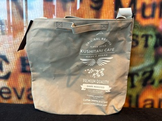 KUSHTANI ベージュ レザー ショルダーバッグ 限定カラーのナイロンバッグ入荷！：KUSHITANI 清水店