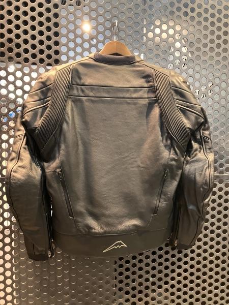 フェイズジャケット＆フェイズメッシュジャケット入荷