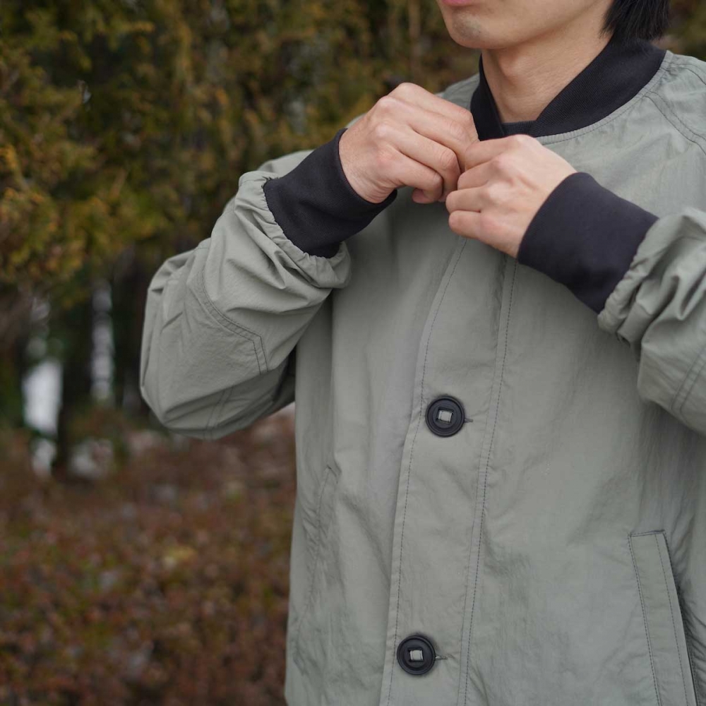 ぴ*ん様 ✨未使用級✨ カナダグース ランドルボンバー レッド Lサイズ 14- 悪天候も味方に。極上のシェルで迎える春。 / CANADA GOOSE | 1989