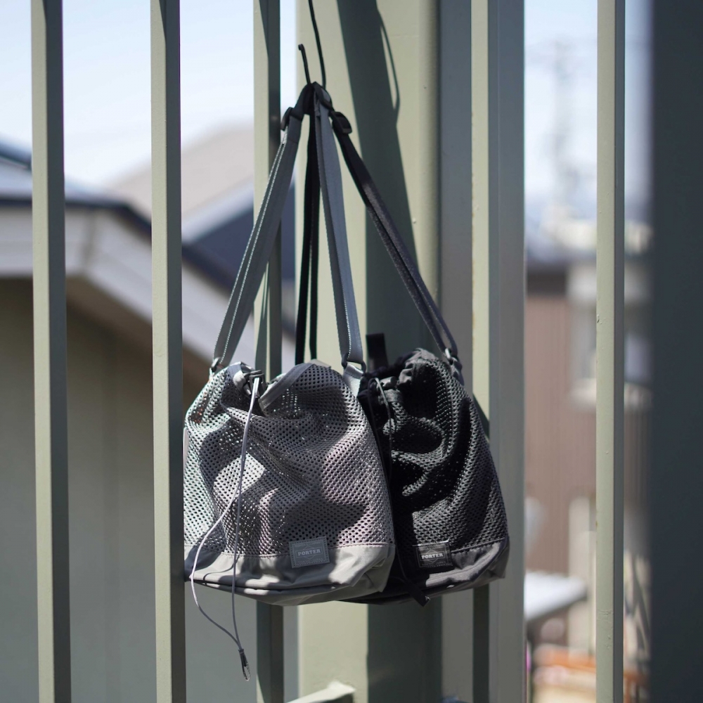 メッシュが見せる涼し気な雰囲気。PORTER SCREEN | 1989 Men's Blog
