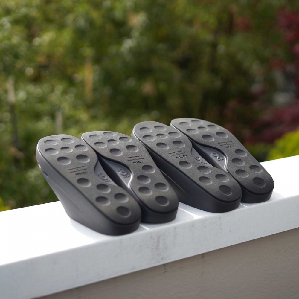 ミニマルで機能的、常識を覆すサンダル。/ PPACO | 1989 Men's Blog