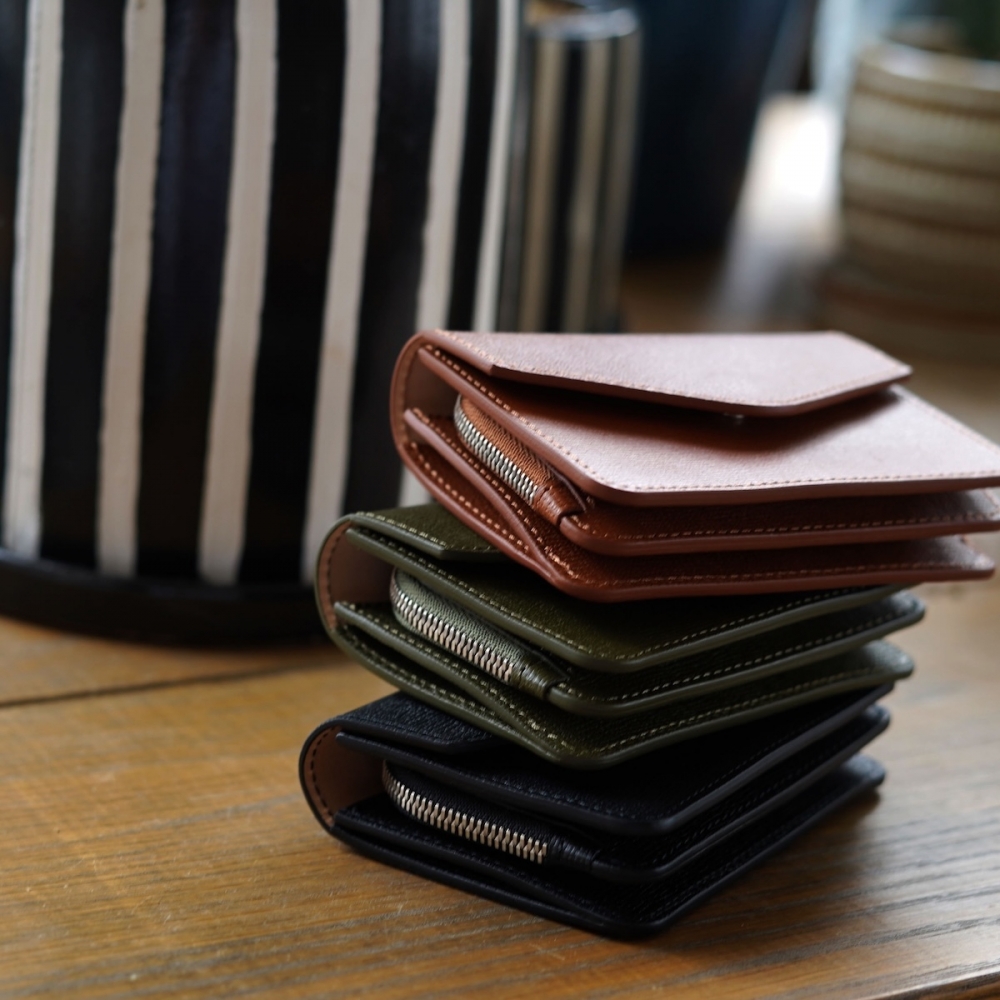 大人な佇まいの新作ウォレット / Hender Scheme | 1989 Men's Blog 大人な佇まいの新作ウォレット / Hender Scheme | 1989 Men's Blog