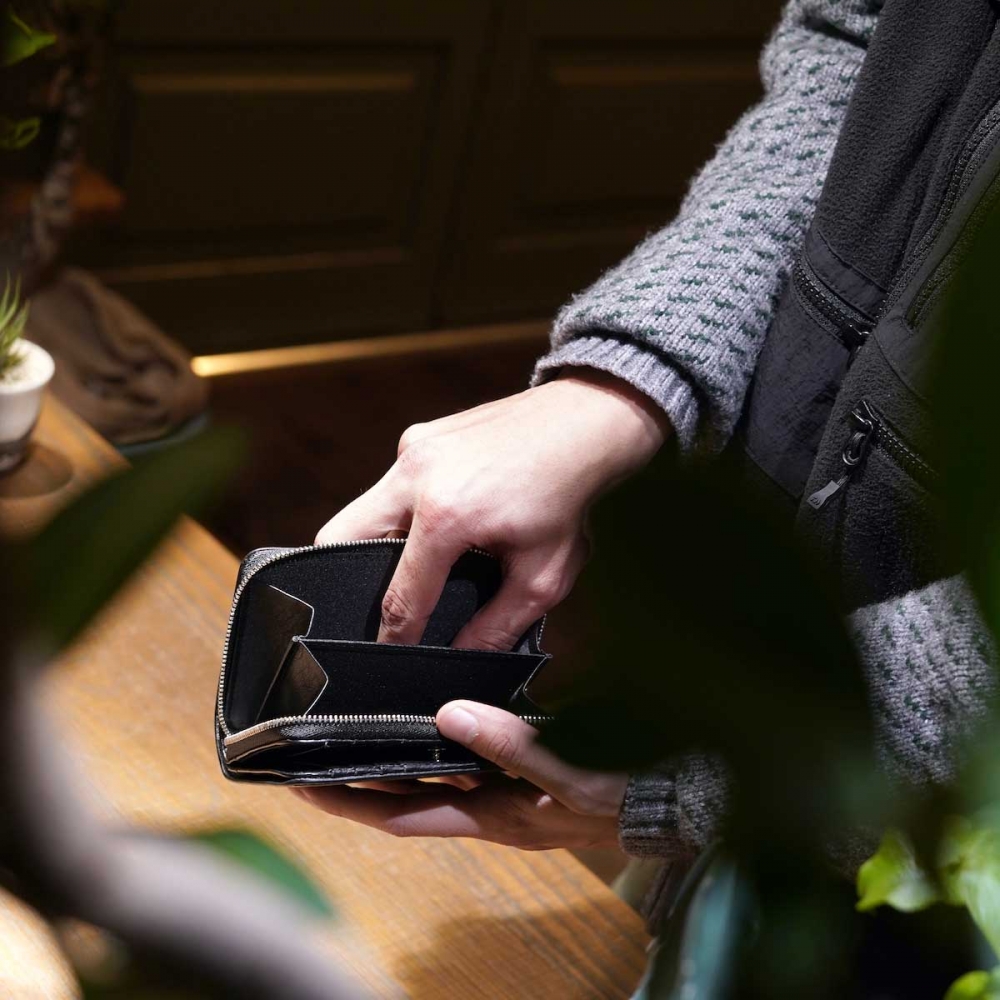 新年に迎え入れたい、ニューウォレット。 / PORTER | 1989 Men's Blog