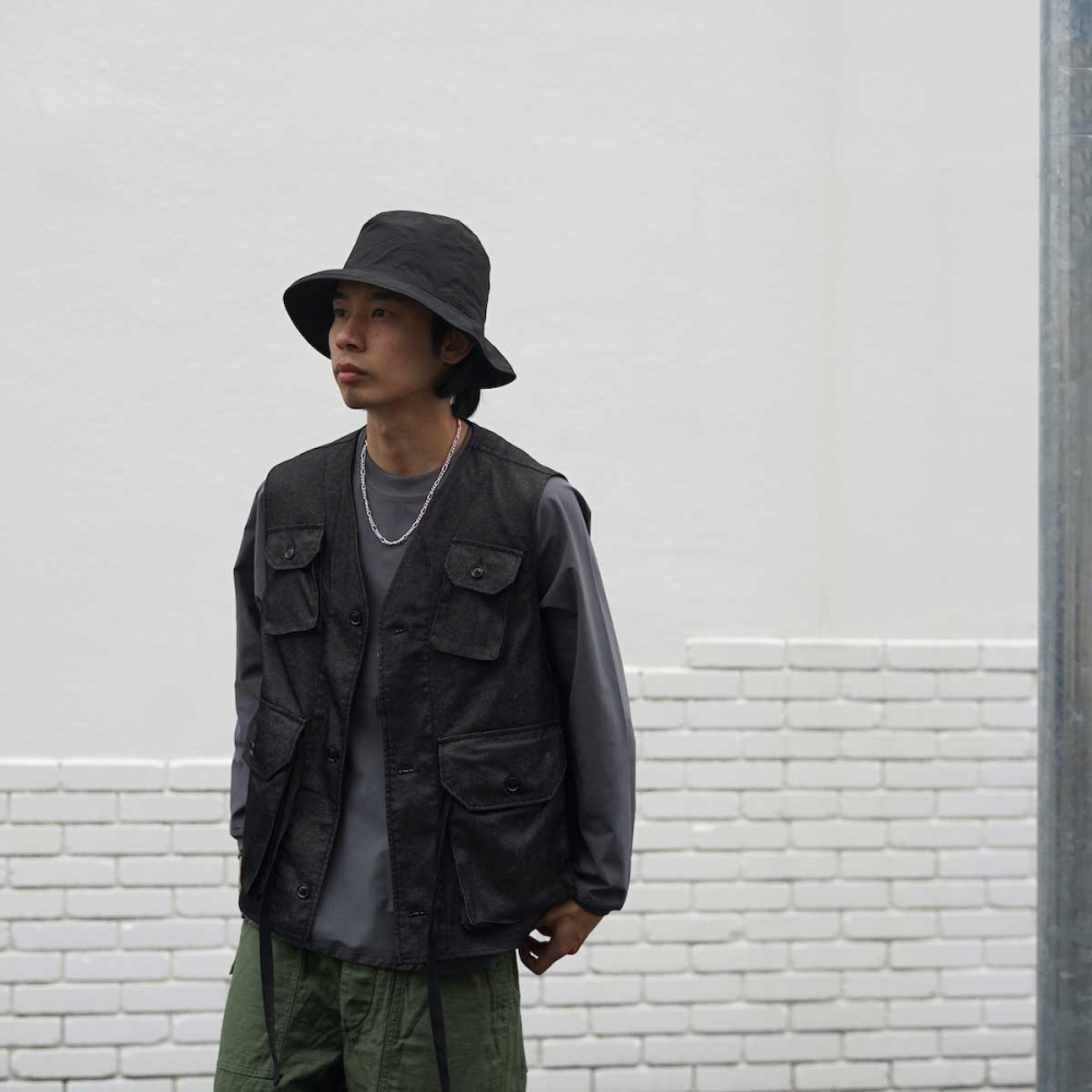 これからの季節に一枚足したくなるベスト。 / Engineered Garments