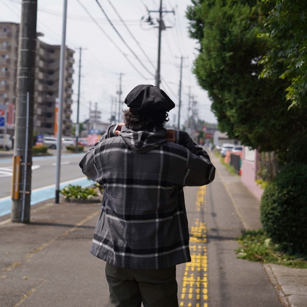 柄と素材で魅せる、Engineered Garments のカグールシャツ。 | 1989