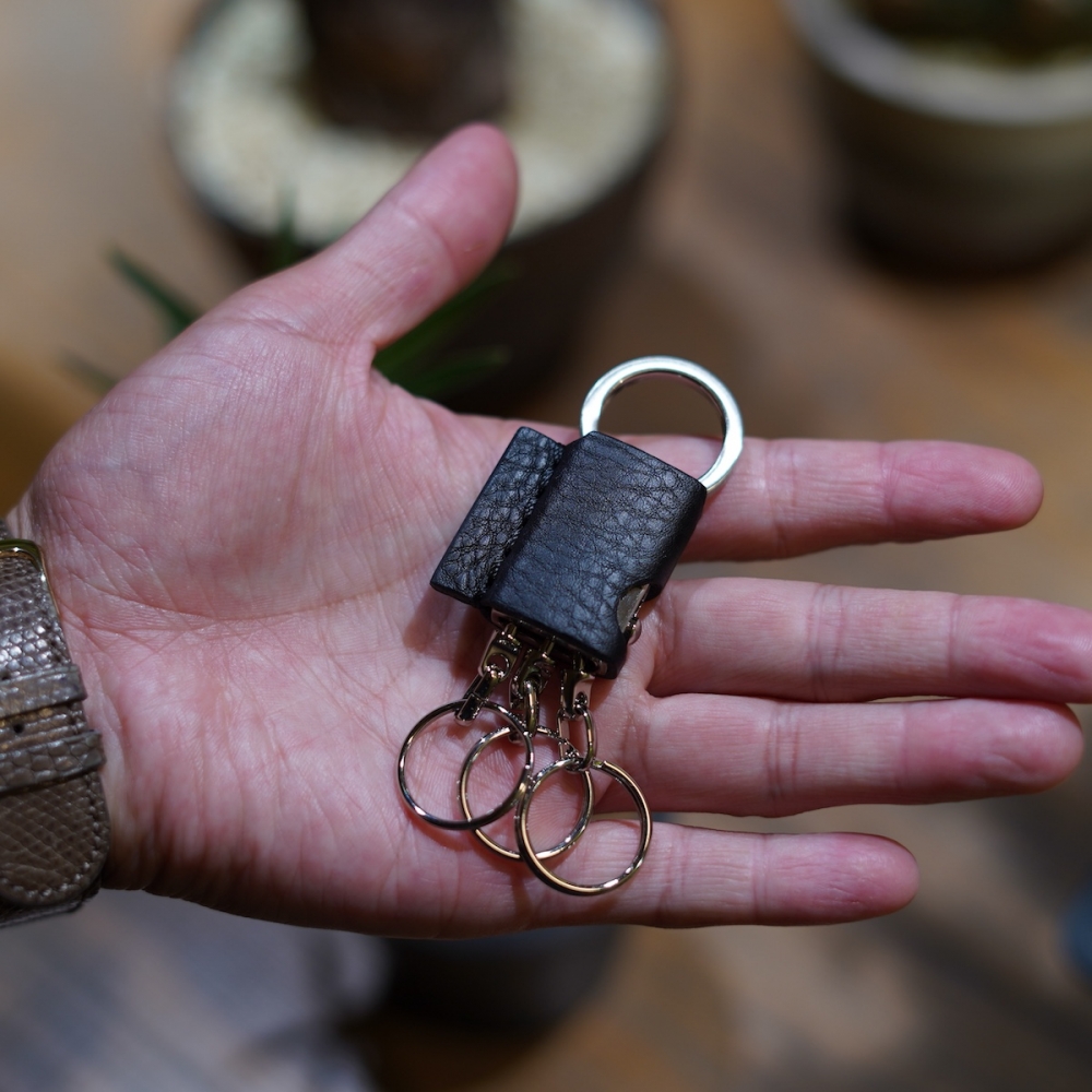 Hender Schemeの新しい key ring | 1989 Men's Blog