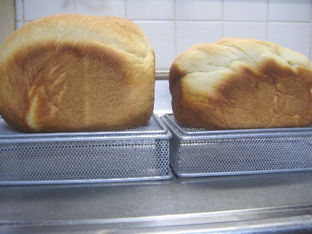 ホームベーカリー（サンヨー）を使って食パンを作りました。 | 啓子の部屋