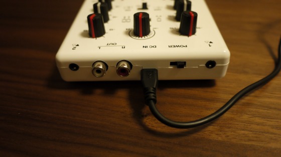 iOSデバイスを使ったDJやライブに最適なモバイルミキサー「IK