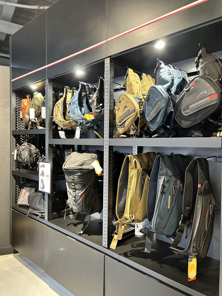 限定カラーのバッグ、入荷しました!!:KUSHITANI 福岡店 限定カラーのバッグ、入荷しました!!:KUSHITANI 福岡店
