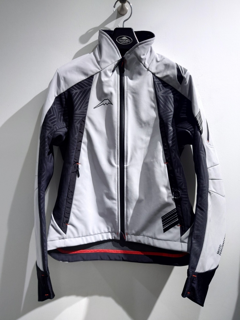 2024FW新商品 K-1351 MIDジャケット：KUSHITANI福岡店