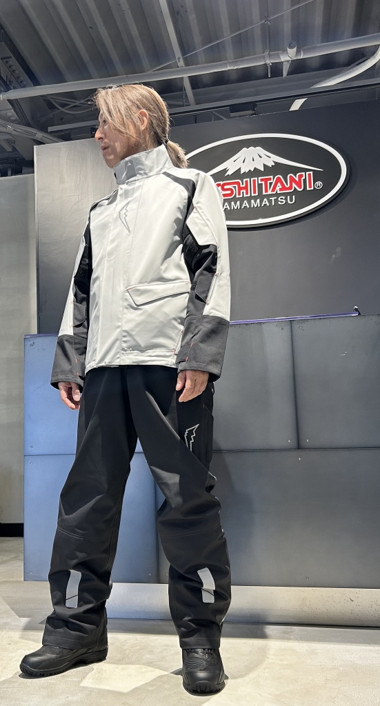 レインスーツ出ました！！：KUSHITANI 福岡店 | KUSHITANI PROSHOP 福岡店