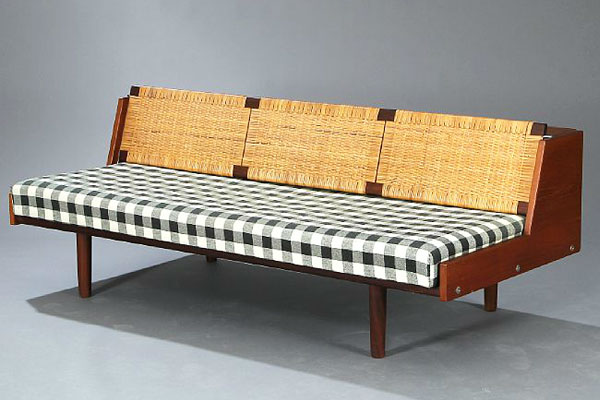 入荷予定】Hans J. Wegner / デイベッド. 籐張りタイプ / GETAMA